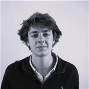 Graduado de ADE en inglés en la Universidad Carlos III. Doy clases de Matemáticas e inglés